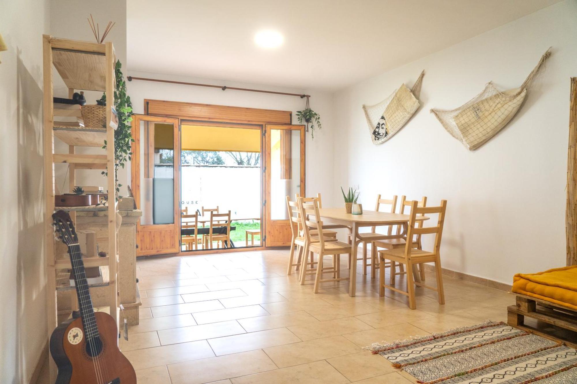 Namawa Surfhouse Hostel Chiclana de la Frontera Kültér fotó