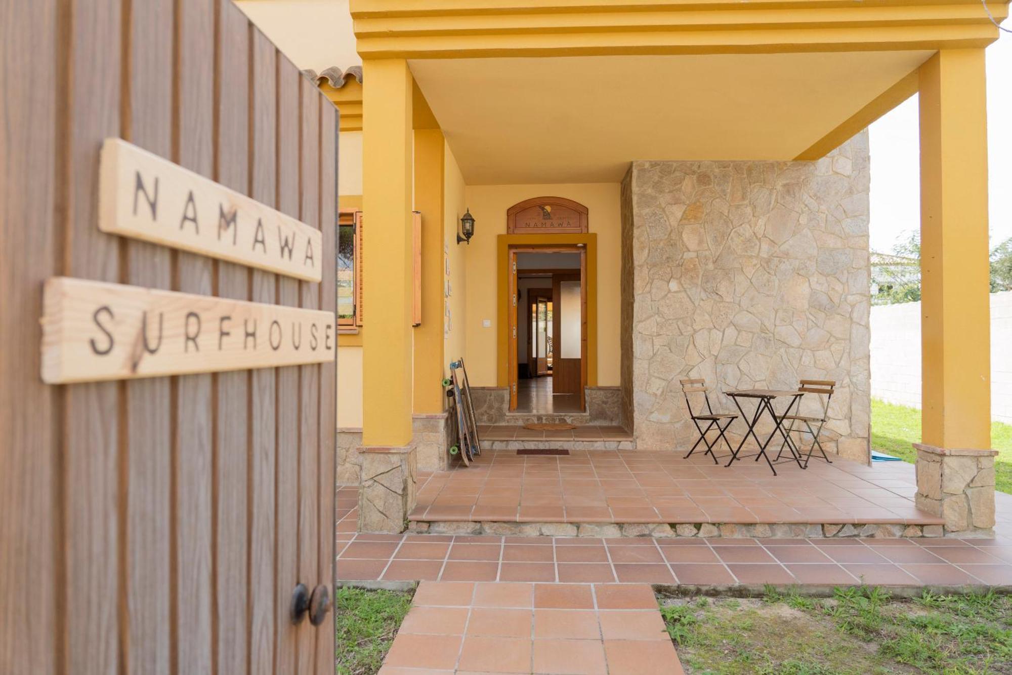 Namawa Surfhouse Hostel Chiclana de la Frontera Kültér fotó